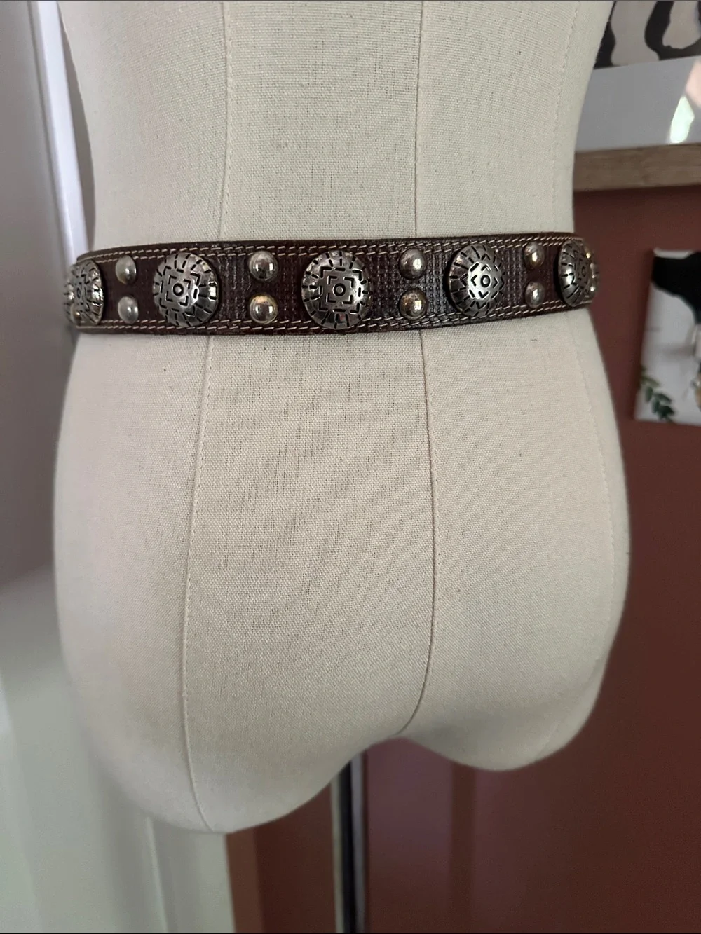Vintage La Doppia Vita brown leather silver medallion 37/95 western belt